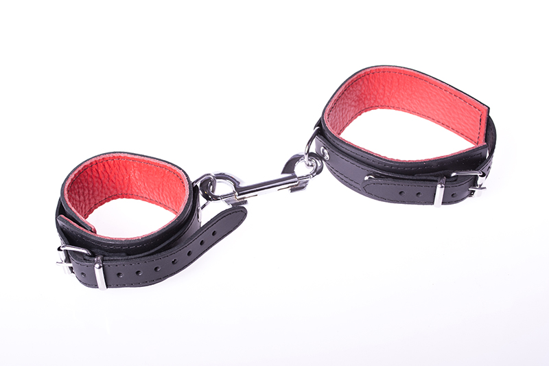 Handcuffs-Basic-Red-134-KIO-0126-2