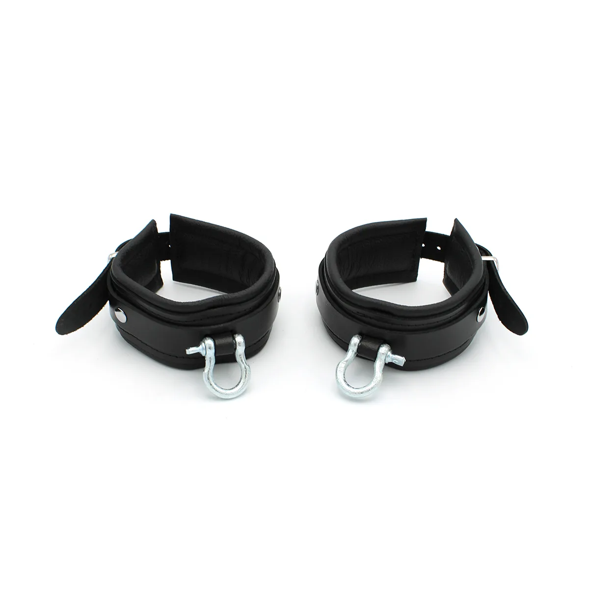 Leather-Ankle-cuffs-with-Metal-Shackle-134-KIO-0372-2